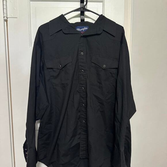 Black wrangler long sleeve - Picture 1 of 4
